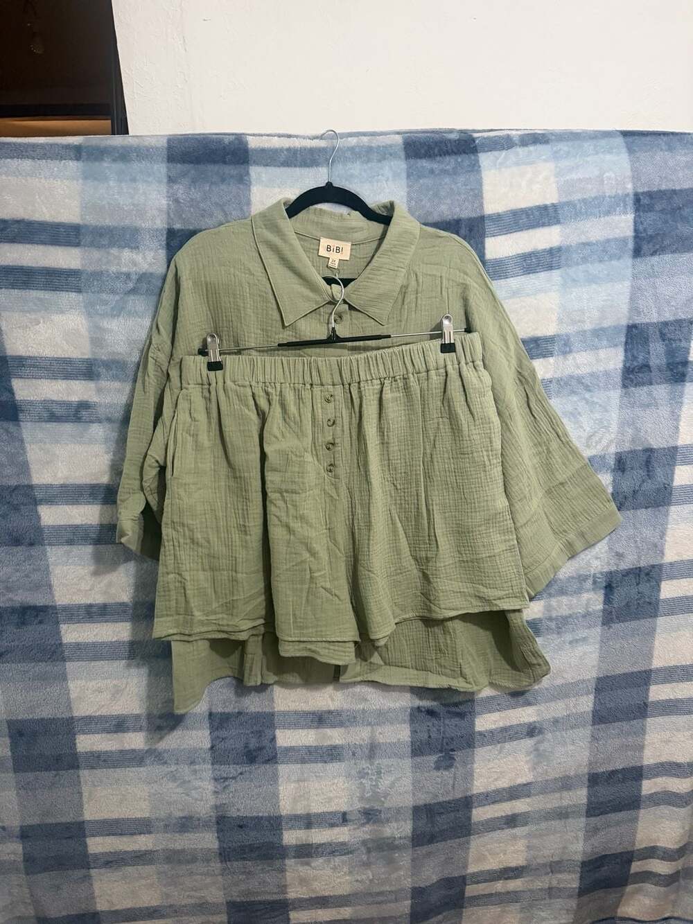 BiBi Green Double Gauze Button Down Shirt and Shorts Two-Piece Set 2X